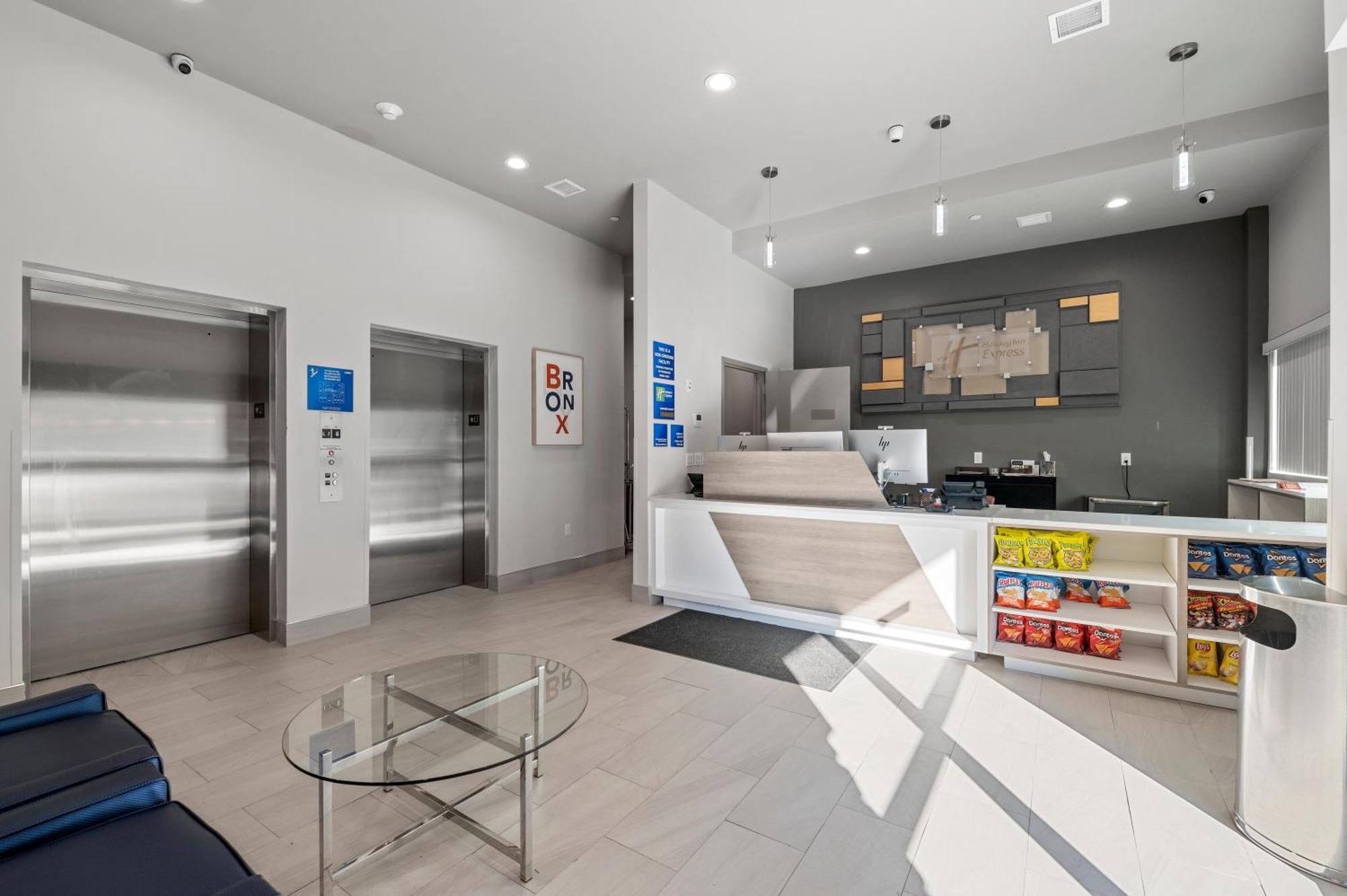 Holiday Inn Express & Suites 뉴욕 외부 사진