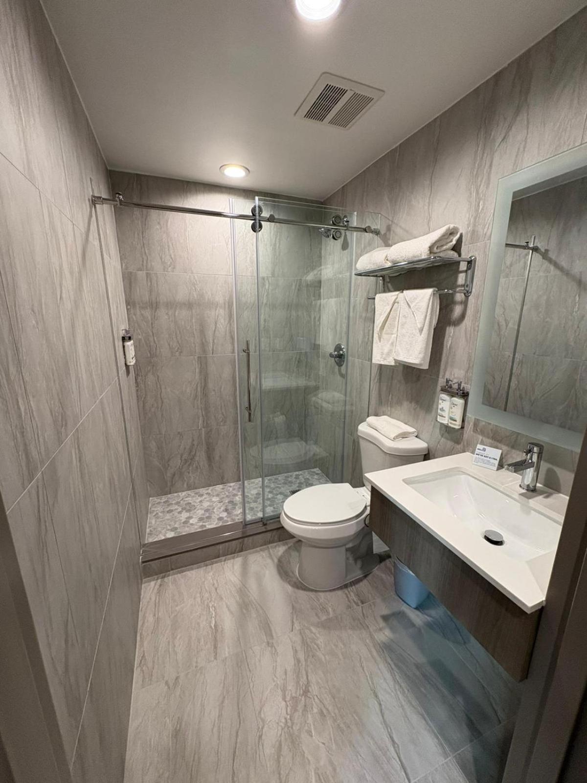 Holiday Inn Express & Suites 뉴욕 외부 사진